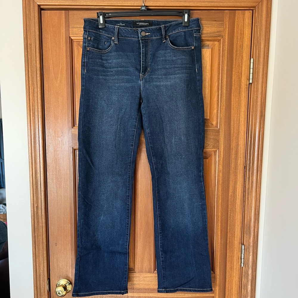 Liverpool Jeans Straight Leg no distressing